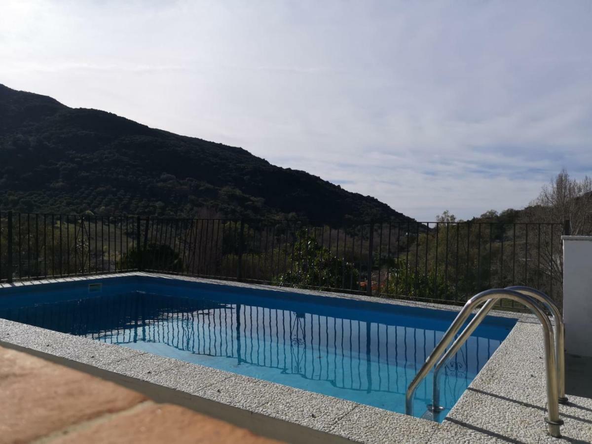 La Fuente De El Nacimiento Pension Benamahoma Buitenkant foto